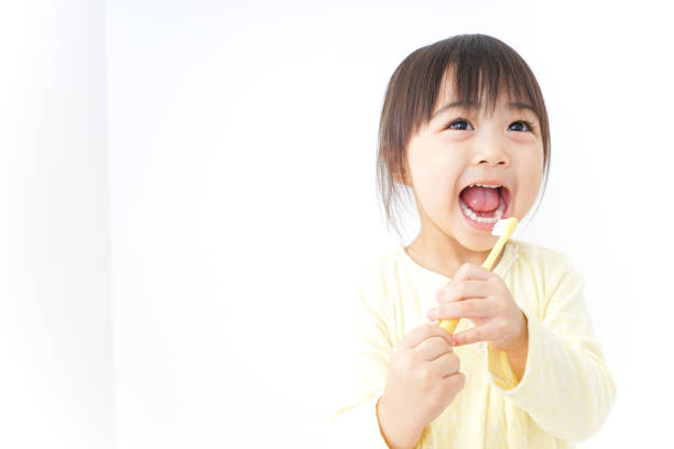子どもの矯正はいつから？小児矯正の適切な開始時期と検討の基準